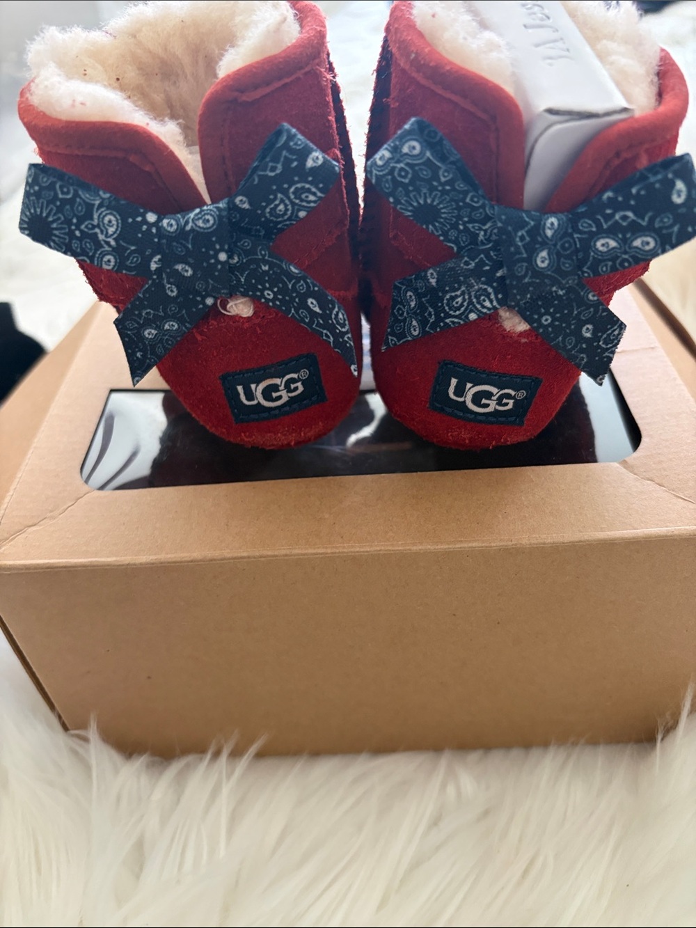 Ugg baby boots in size 2/3-Red Suede Shearling Lined Boots - Cozy Infant Booties